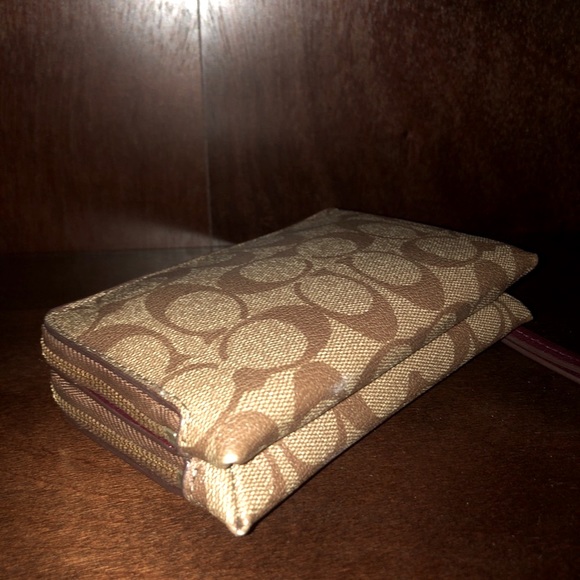 Coach Wristlet Wallet - Picture 9 of 13